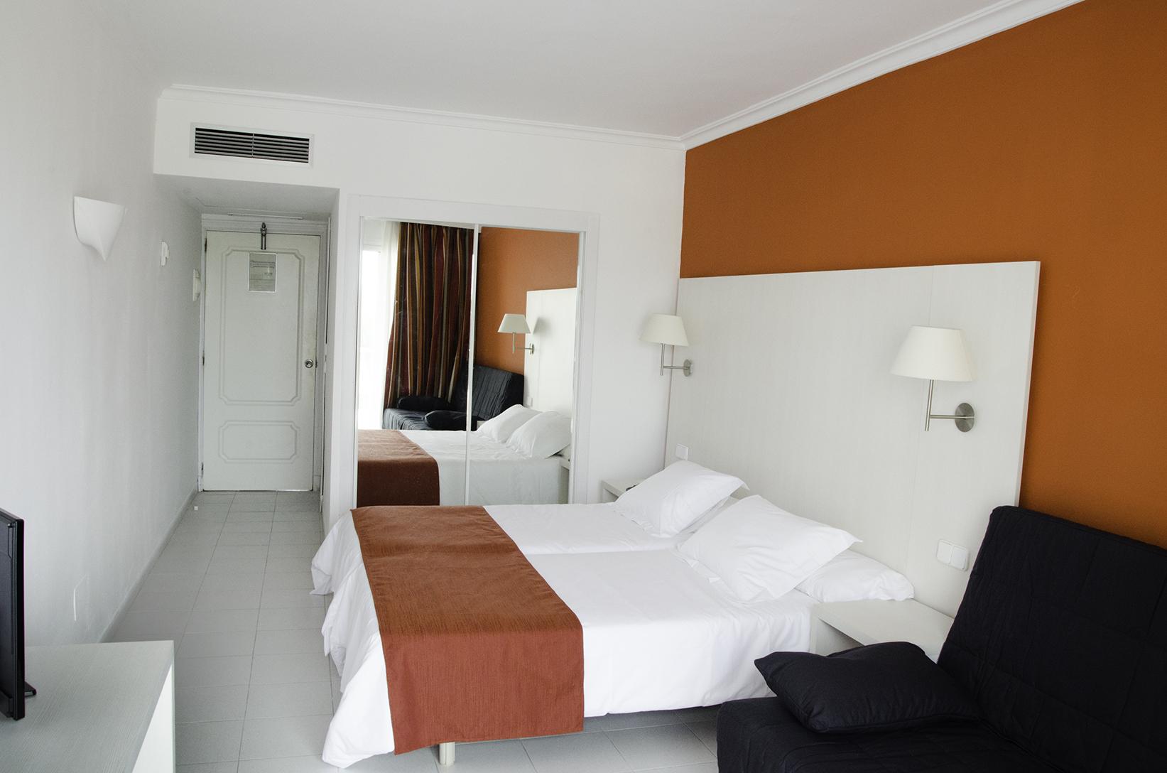 Hotel Minura Sur Menorca 4*