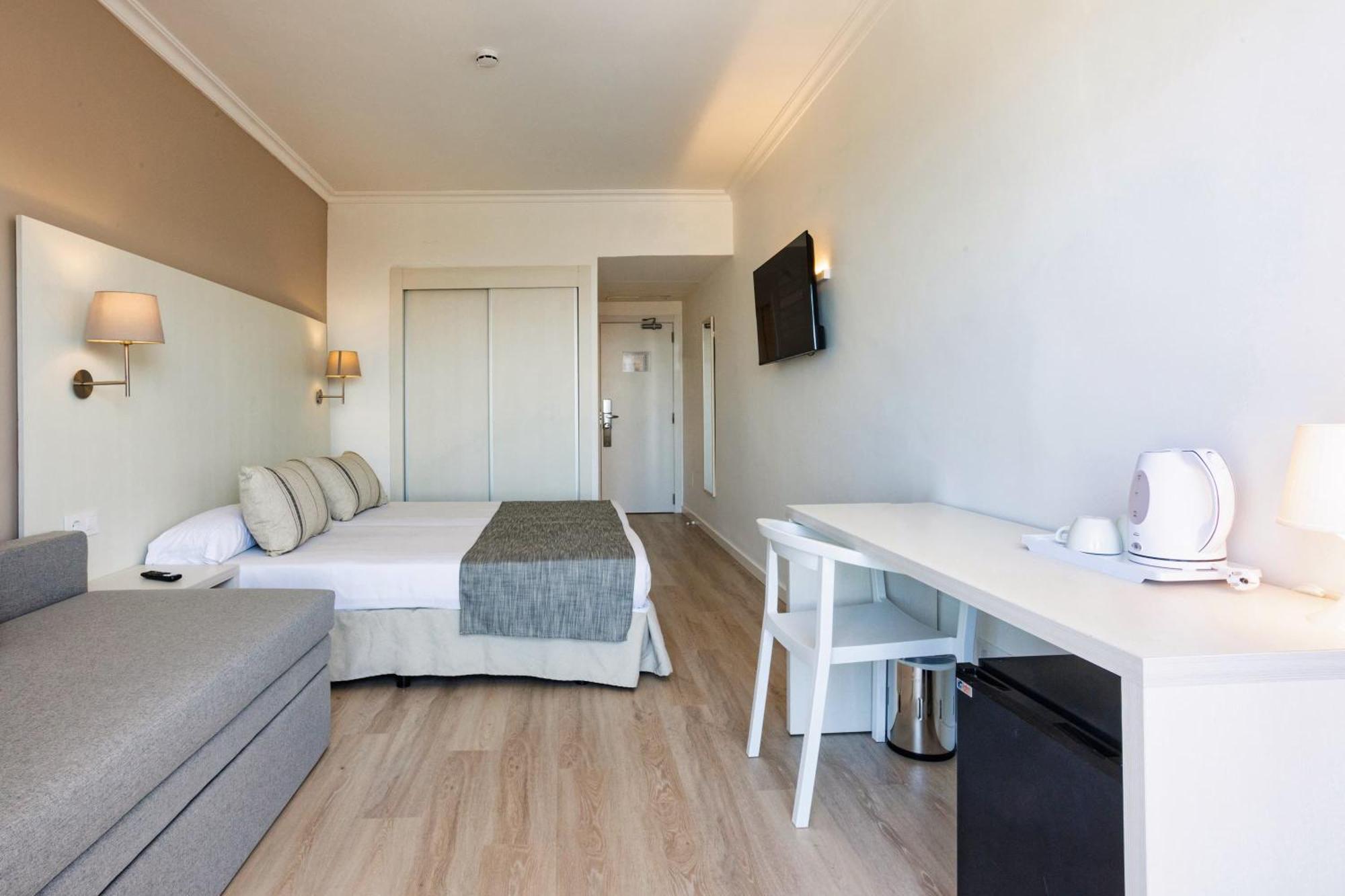 Hotel Minura Sur Menorca Punta Prima (Menorca)