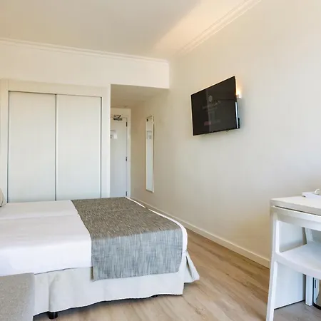 Minura Sur Menorca Hotel Punta Prima  Room photo