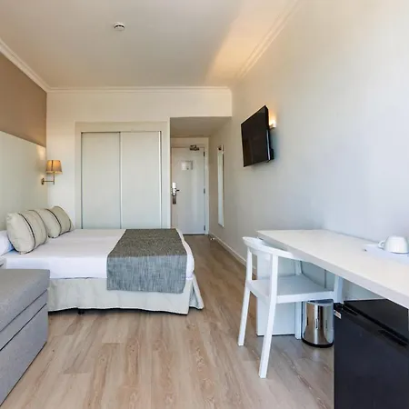 Minura Sur Menorca Hotel Punta Prima  Room photo