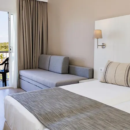 Minura Sur Menorca Hotel Punta Prima  Room photo