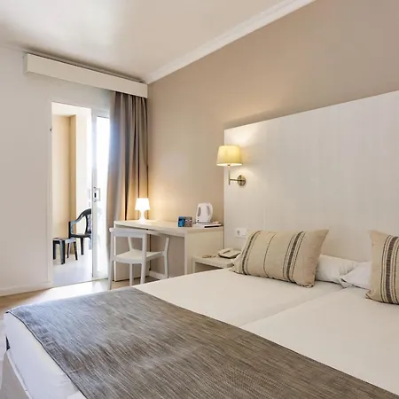 Minura Sur Menorca Hotel Punta Prima  Room photo