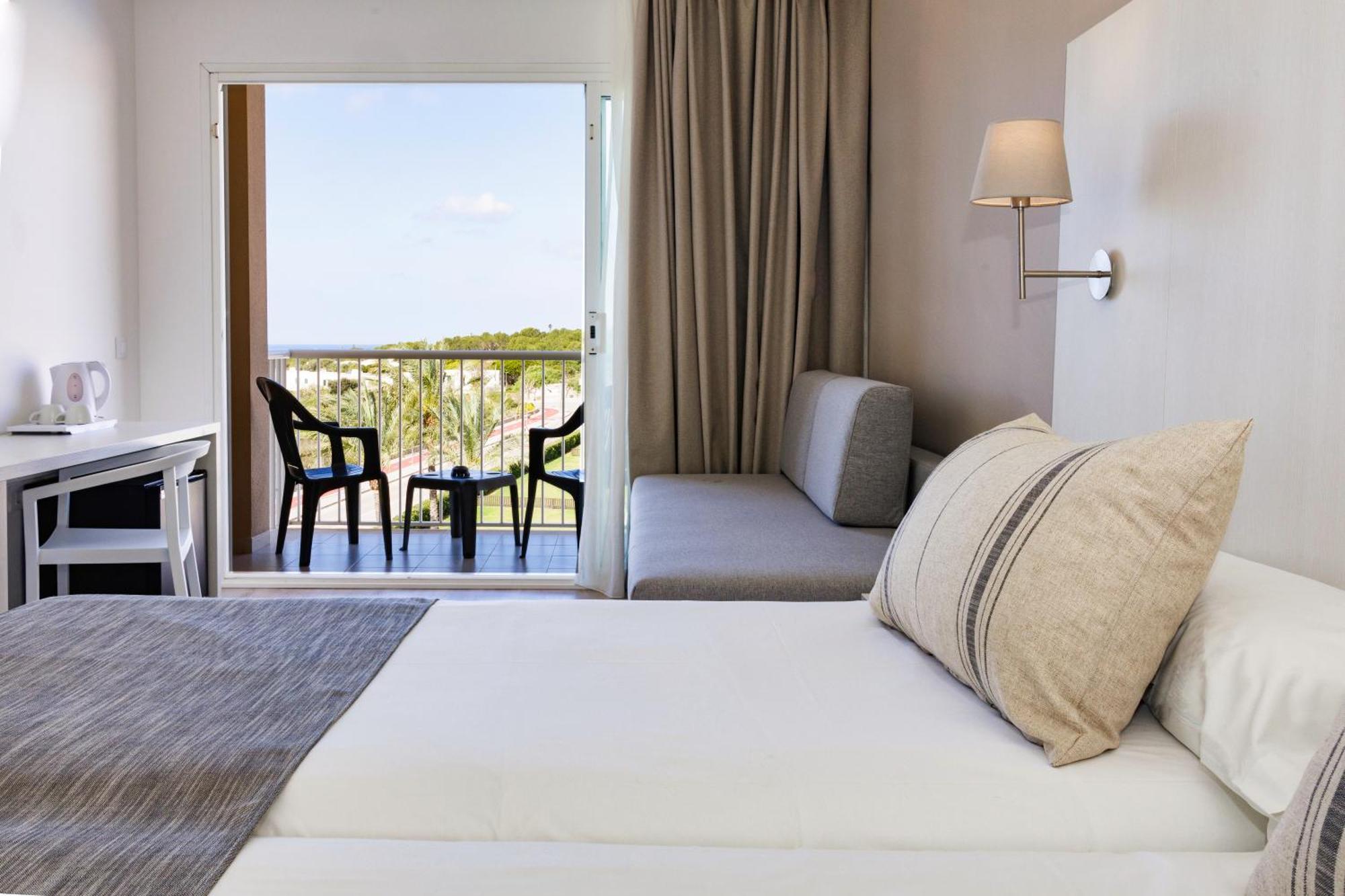 Minura Sur Menorca Hotel 4*