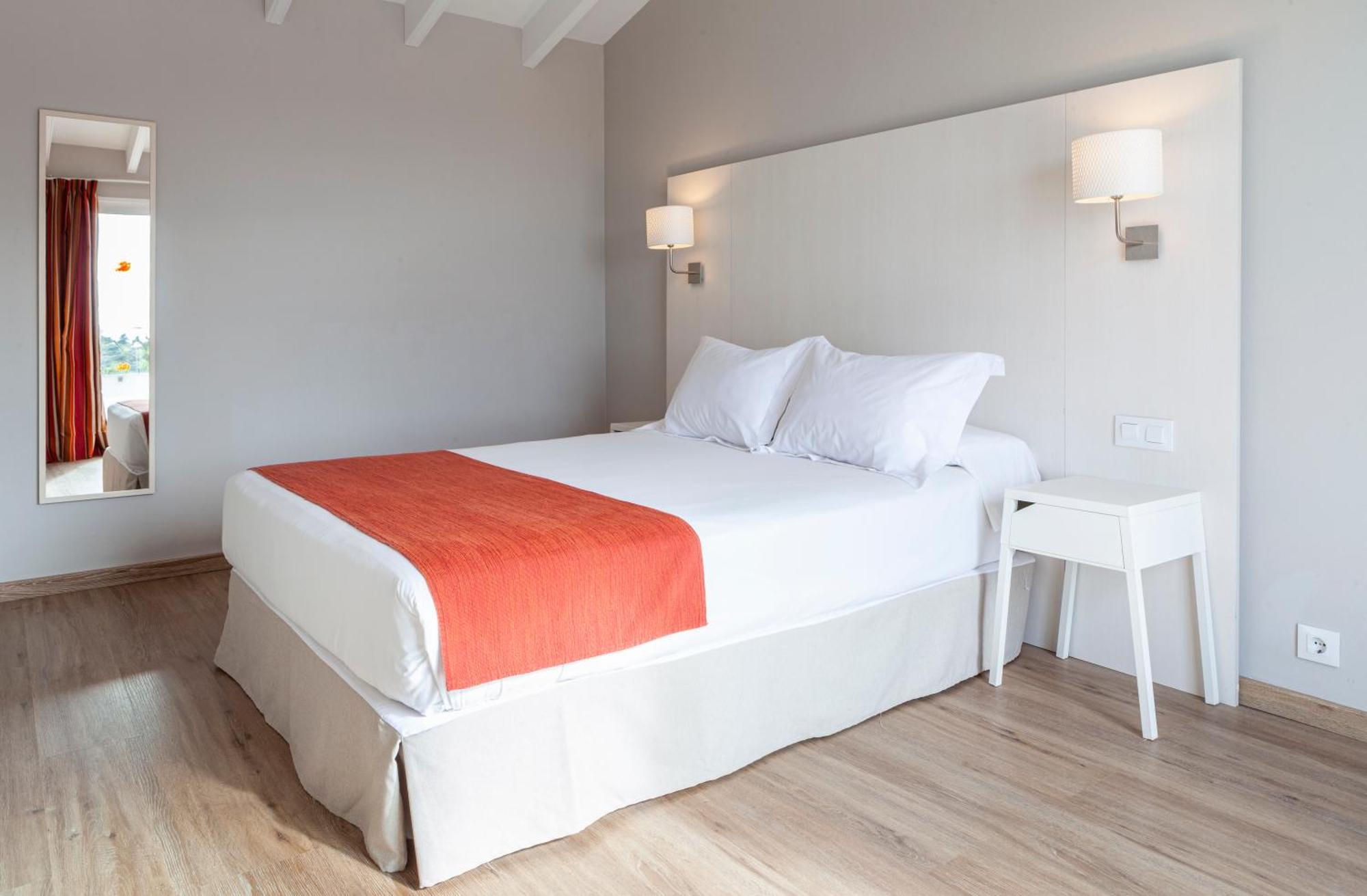 Minura Sur Menorca 4* Punta Prima (Menorca)
